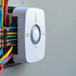 découvrez un schéma de branchement simple et rapide pour une sonnette legrand 230v, idéal pour une installation efficace et sécurisée.